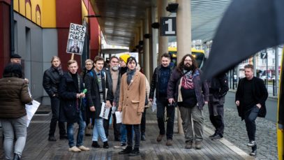 Demonstranti proti Babišovi v Náchodě | Foto: FB Foto Máslo