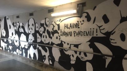 Foto: Jaroslav Jindra | Metro Ládví | Namalovala: Josefína Jonášová